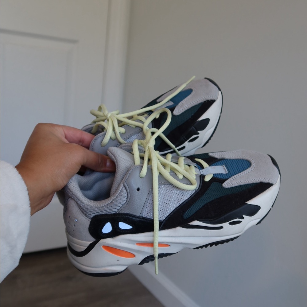 Yeezy Boost 700 Wave Runner
